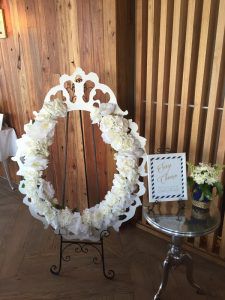 Floral-SnowWhite_Sel1